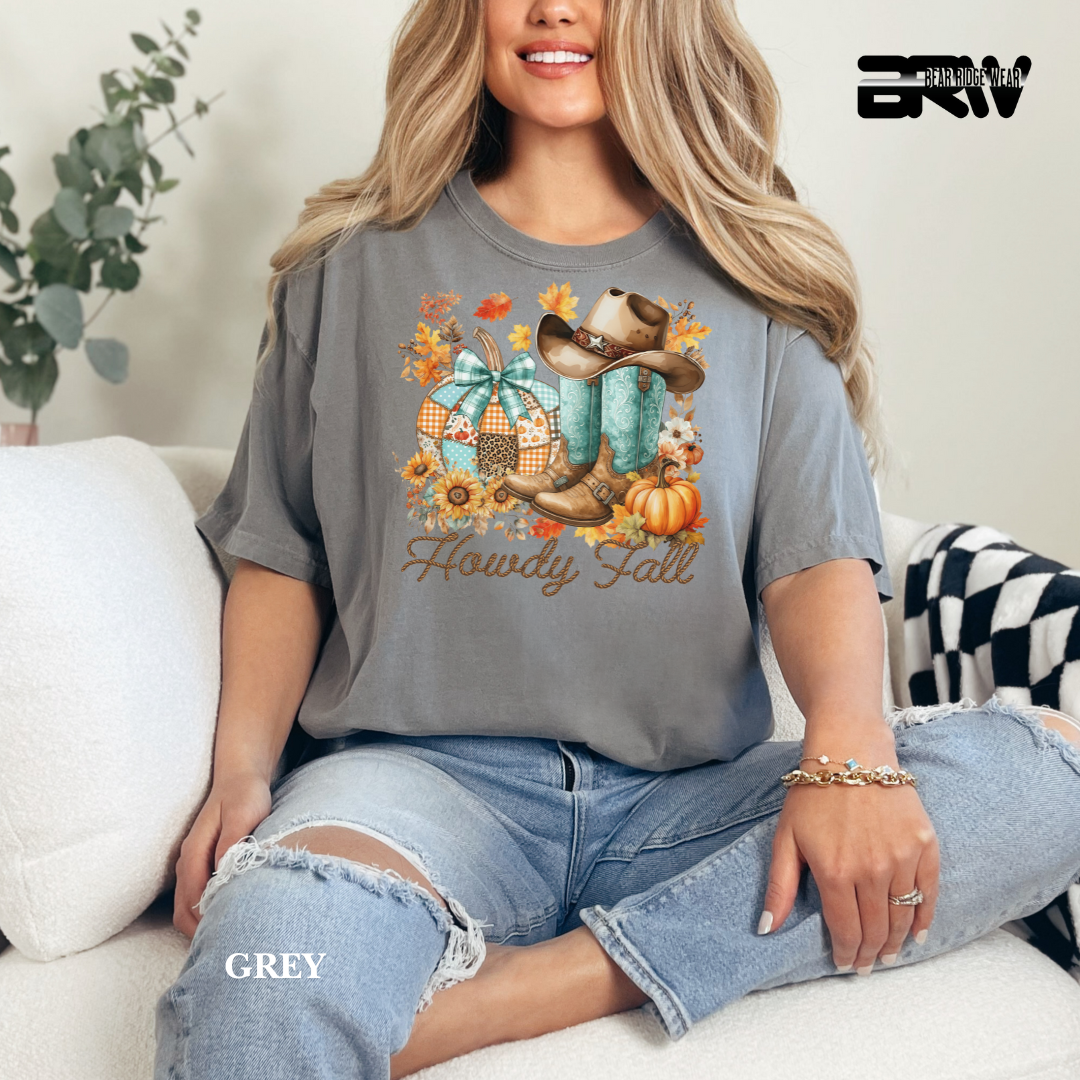 'Howdy Fall-Patchwork' Fall Tee