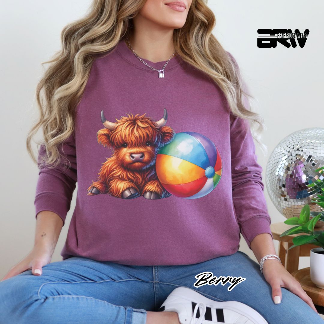 'Highland Cow-Beachball' Summer Long Sleeve Tee