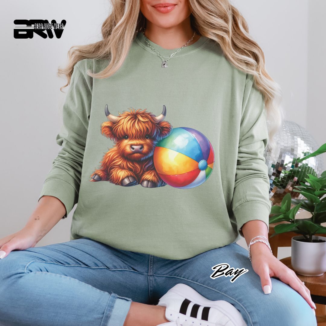 'Highland Cow-Beachball' Summer Long Sleeve Tee