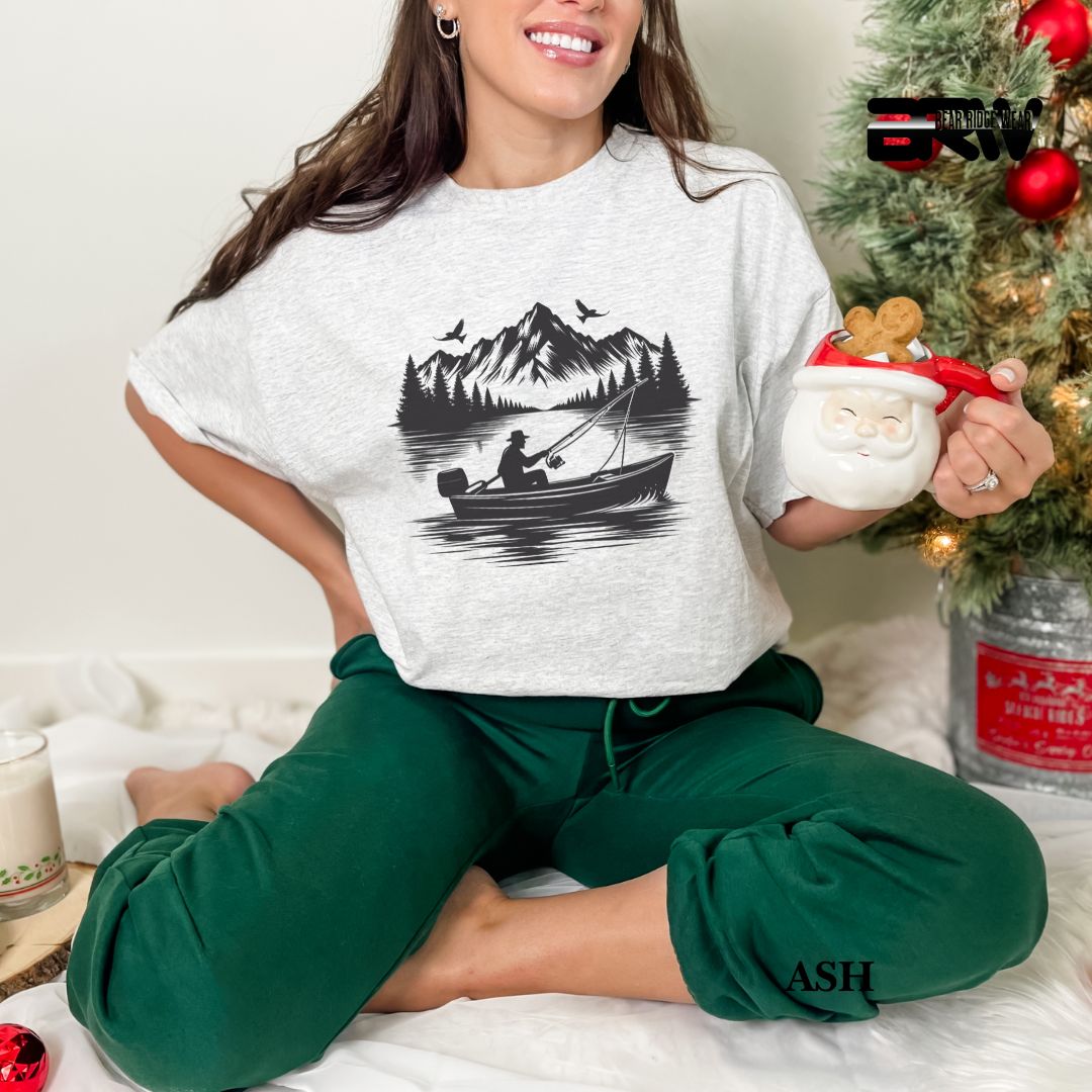 'Boat In The Lake' Everyday Tee