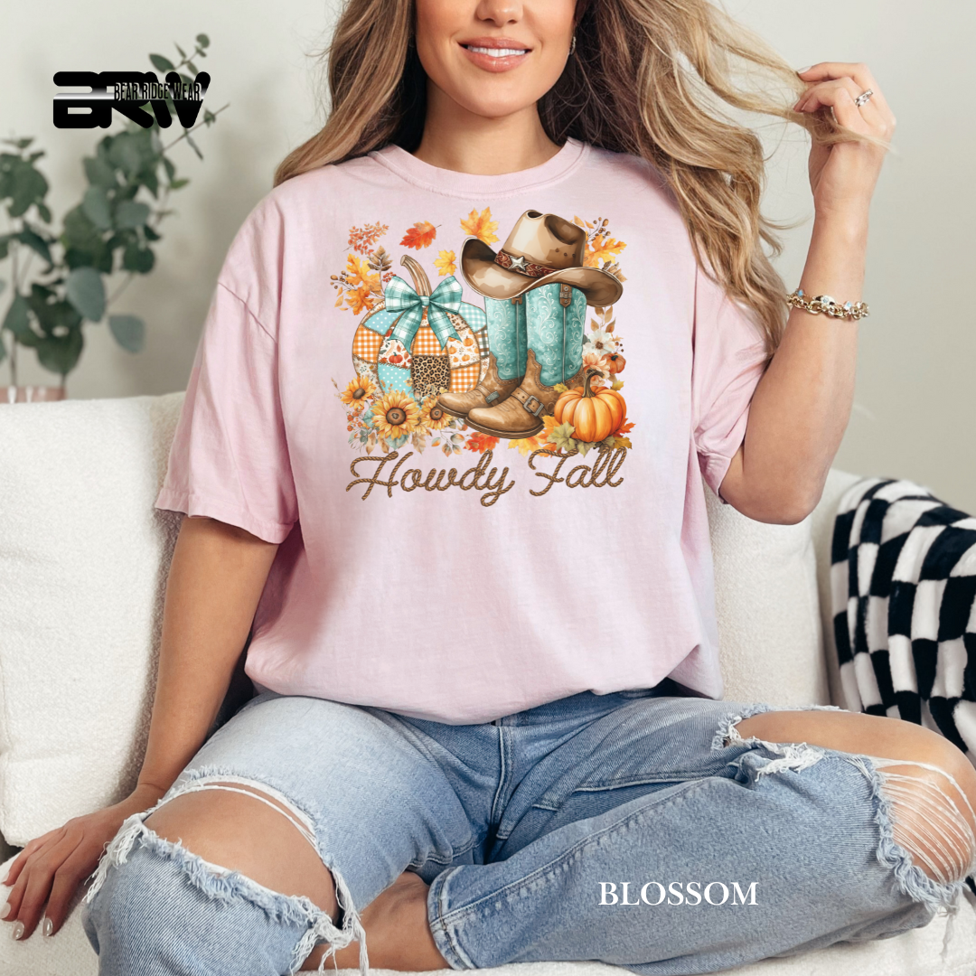 'Howdy Fall-Patchwork' Fall Tee