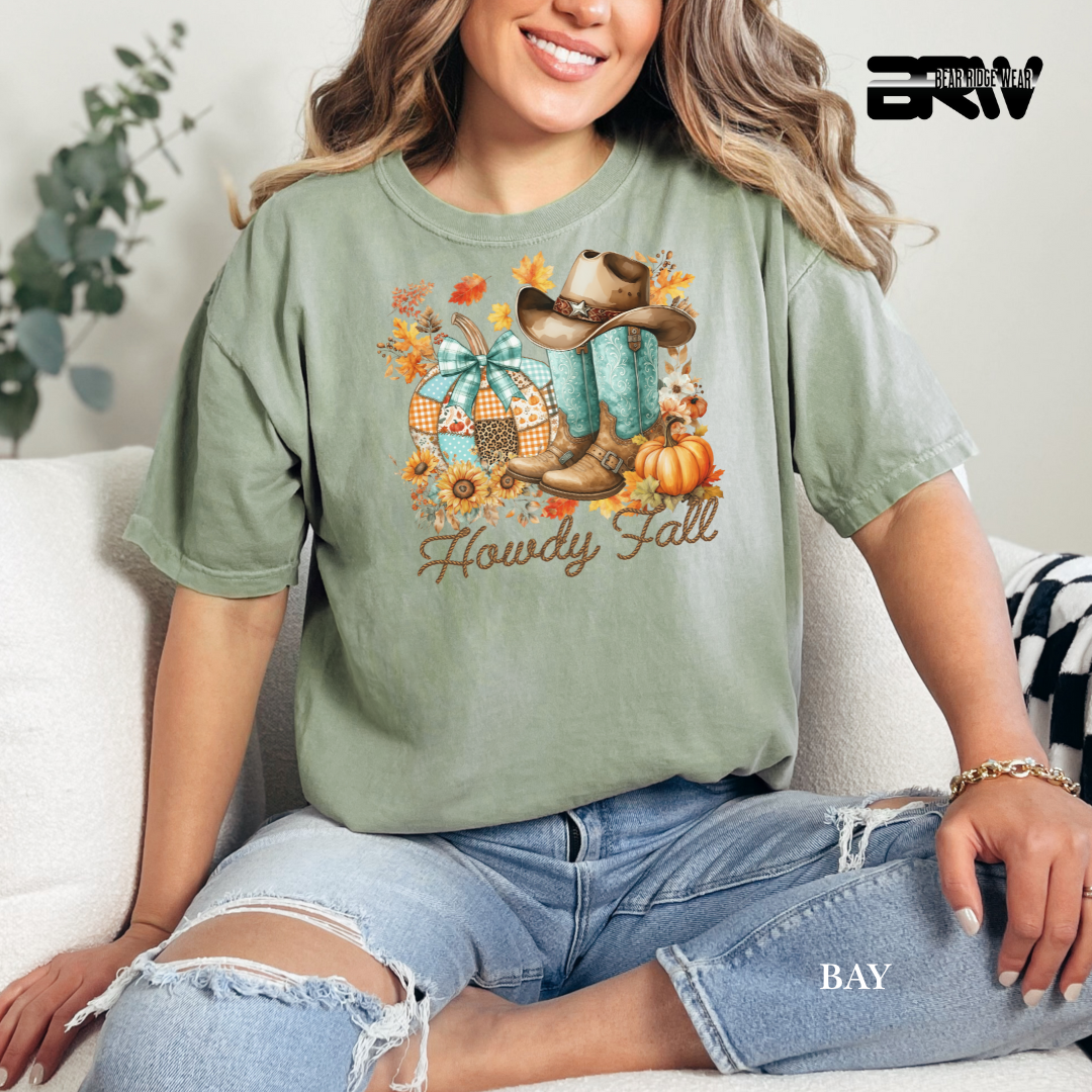 'Howdy Fall-Patchwork' Fall Tee