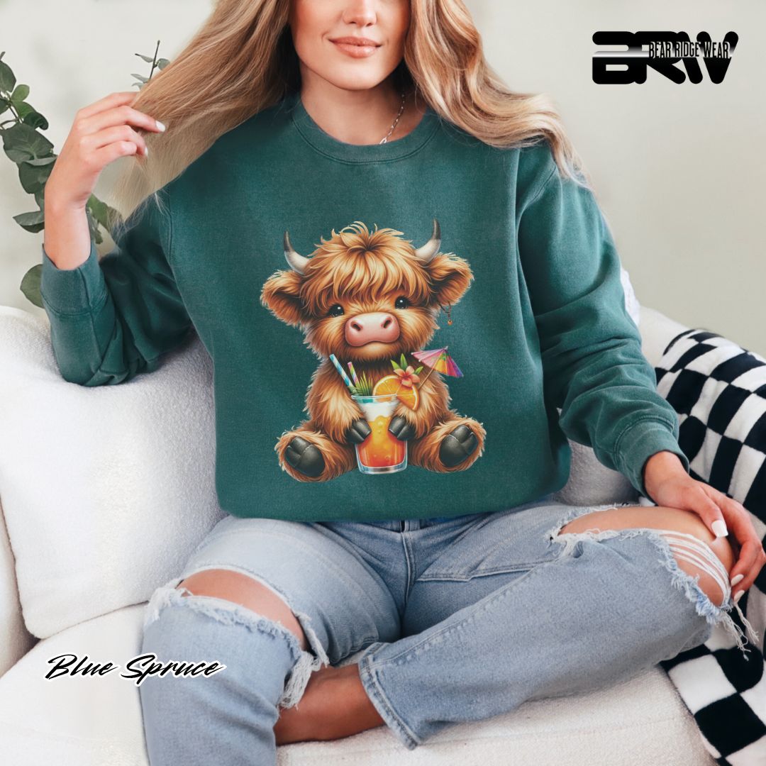 'Highland Cow-Tropical Drink' Summer Crewneck Sweatshirt