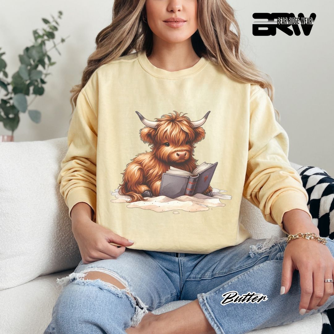 'Highland Cow-Beach-Book' Summer Long Sleeve Tee