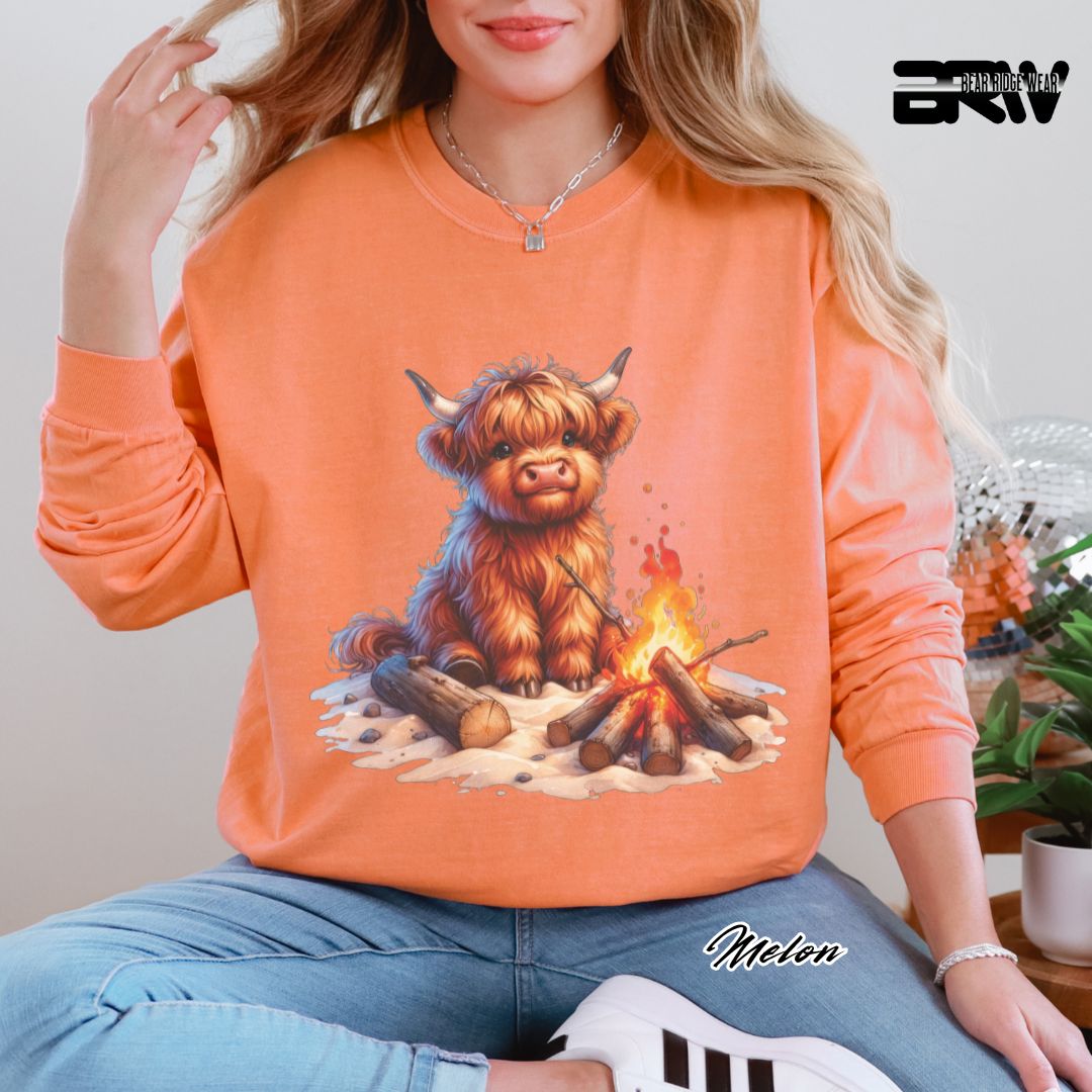 'Highland Cow Beach-Bonfire' Summer Long Sleeve Tee