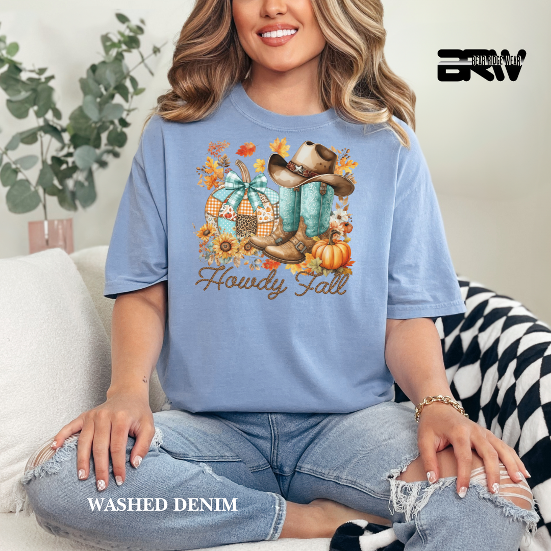'Howdy Fall-Patchwork' Fall Tee
