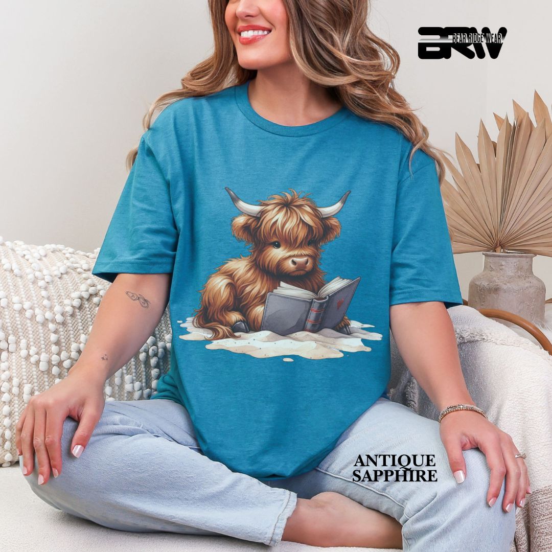 'Highland Cow-Beach-Book' 3 Summer Tee