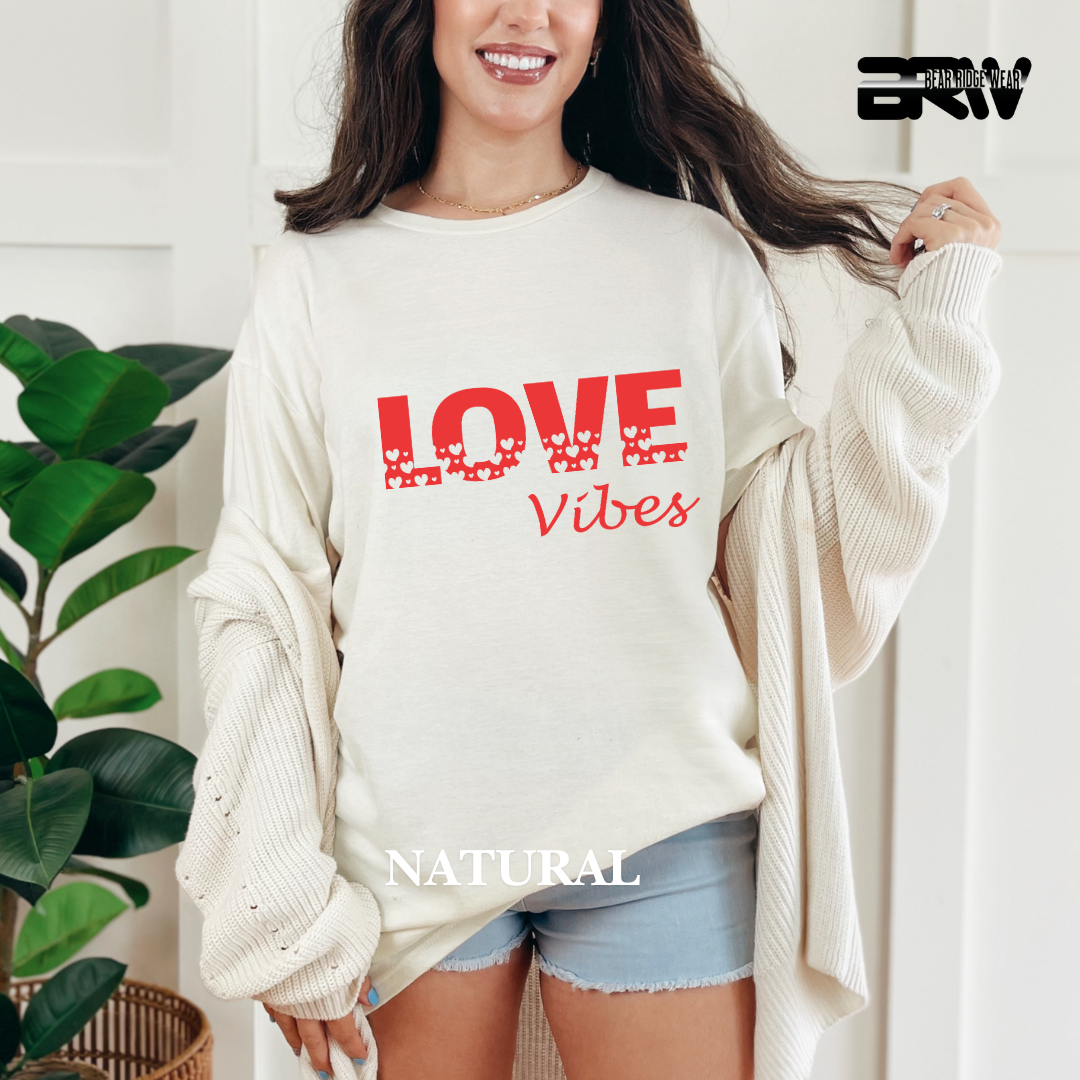 'Love Vibes' Tee