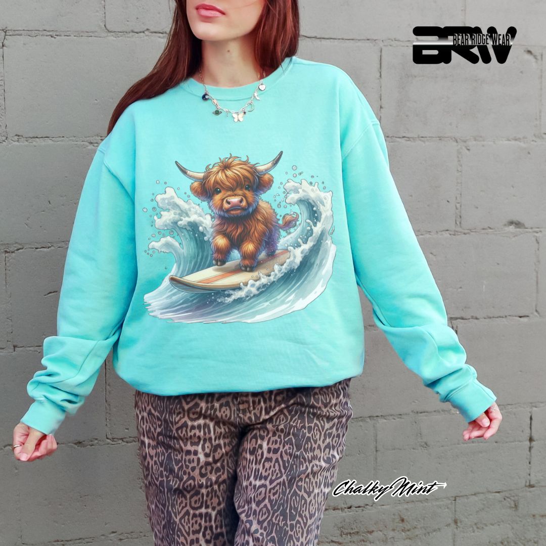 'Highland Cow-Surfing' Summer Crewneck Sweatshirt