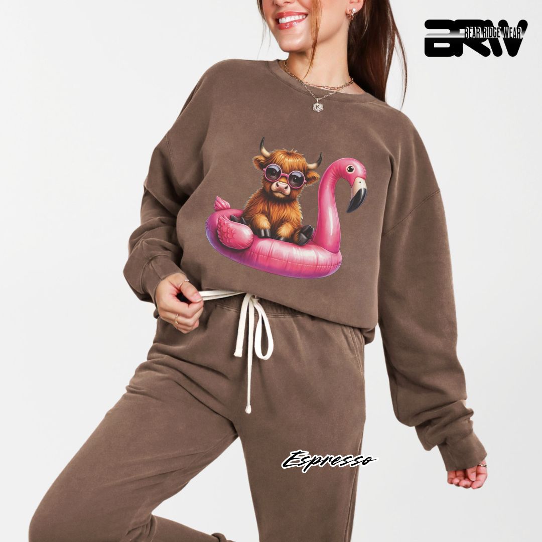 'Highland Cow-Flamingo Float' Summer Crewneck Sweatshirt