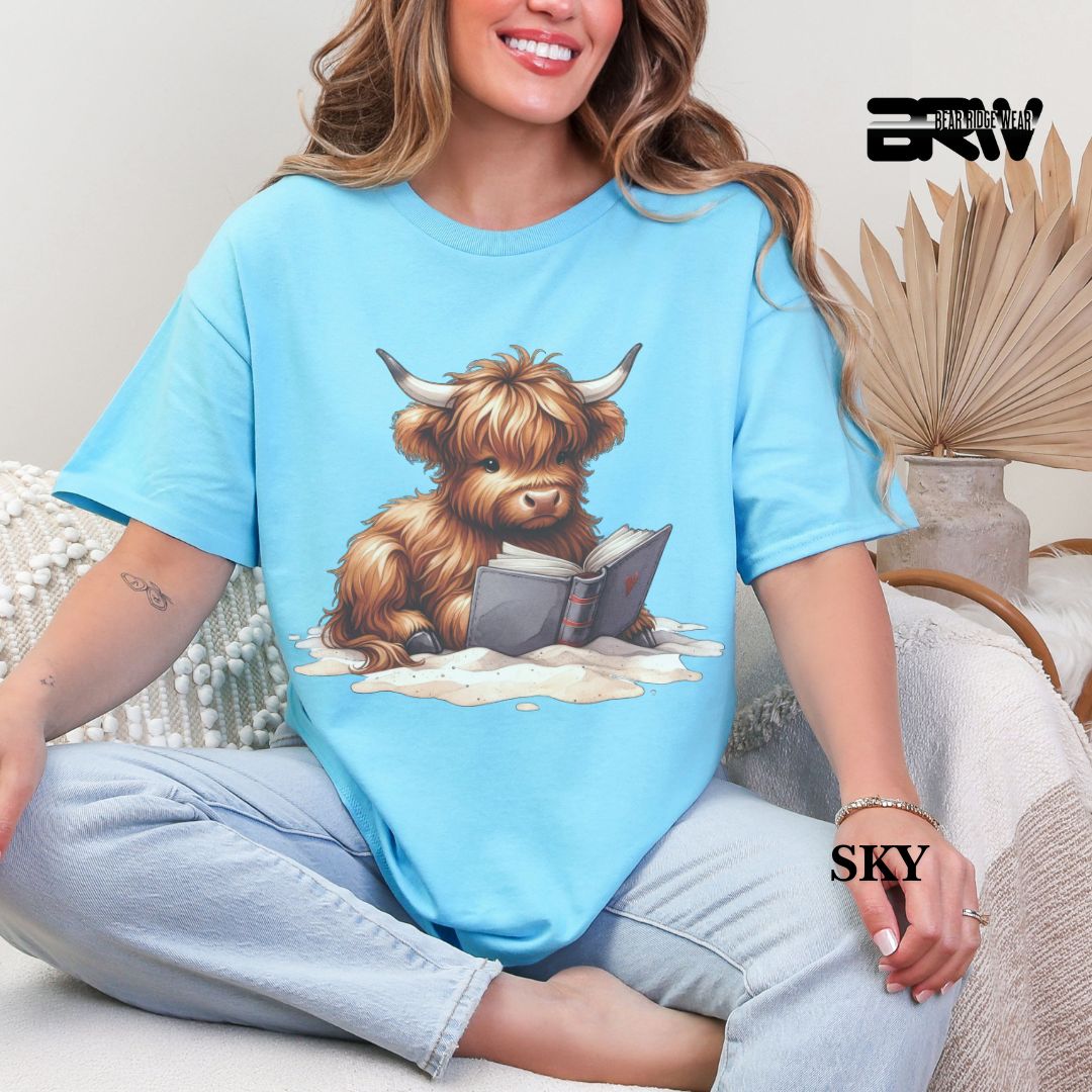 'Highland Cow-Beach-Book' 3 Summer Tee