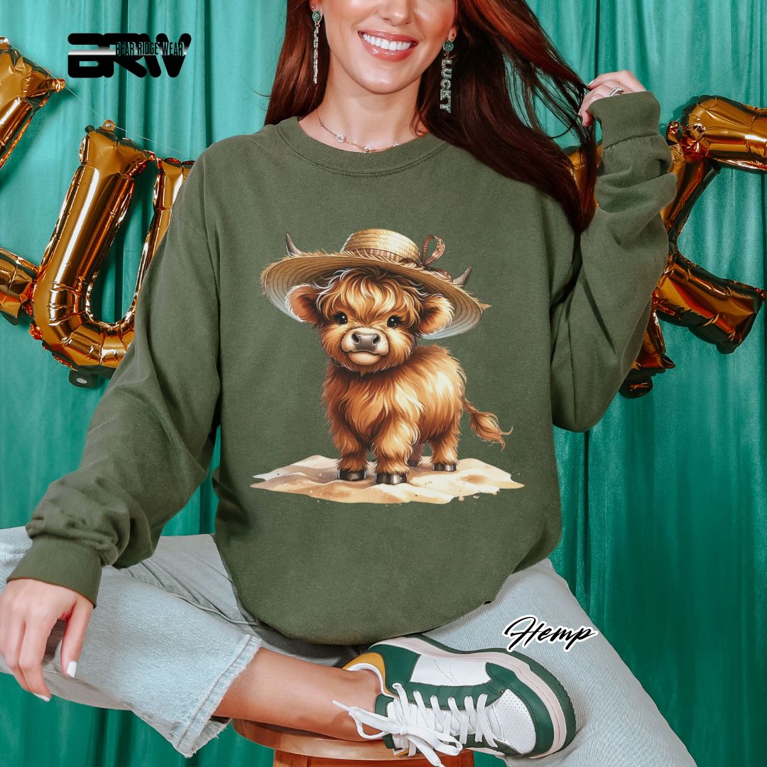 'Highland Cow-Sun Hat' Summer Long Sleeve Tee