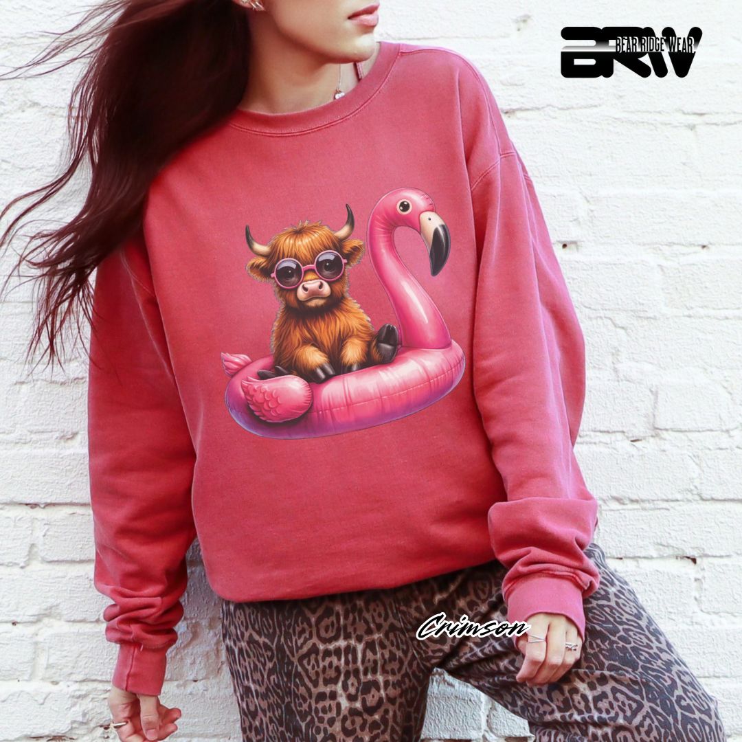 'Highland Cow-Flamingo Float' Summer Crewneck Sweatshirt