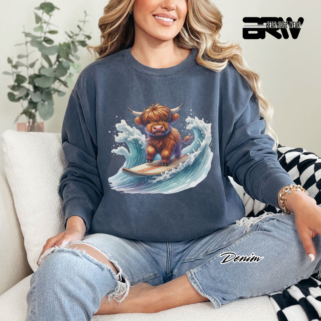 'Highland Cow-Surfing' Summer Crewneck Sweatshirt