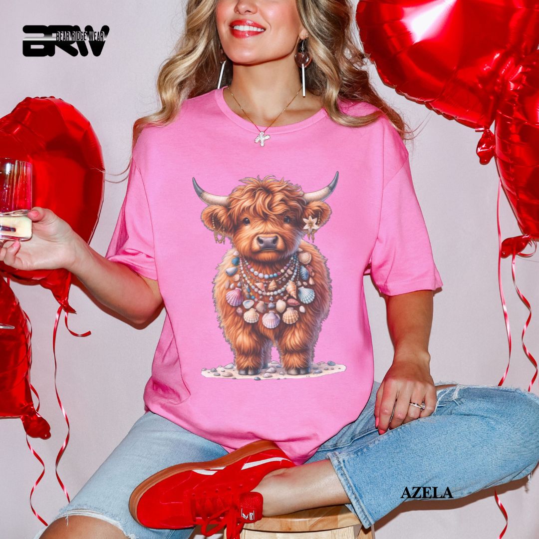 'Highland Cow-Lei Sea Shells' Summer Tee