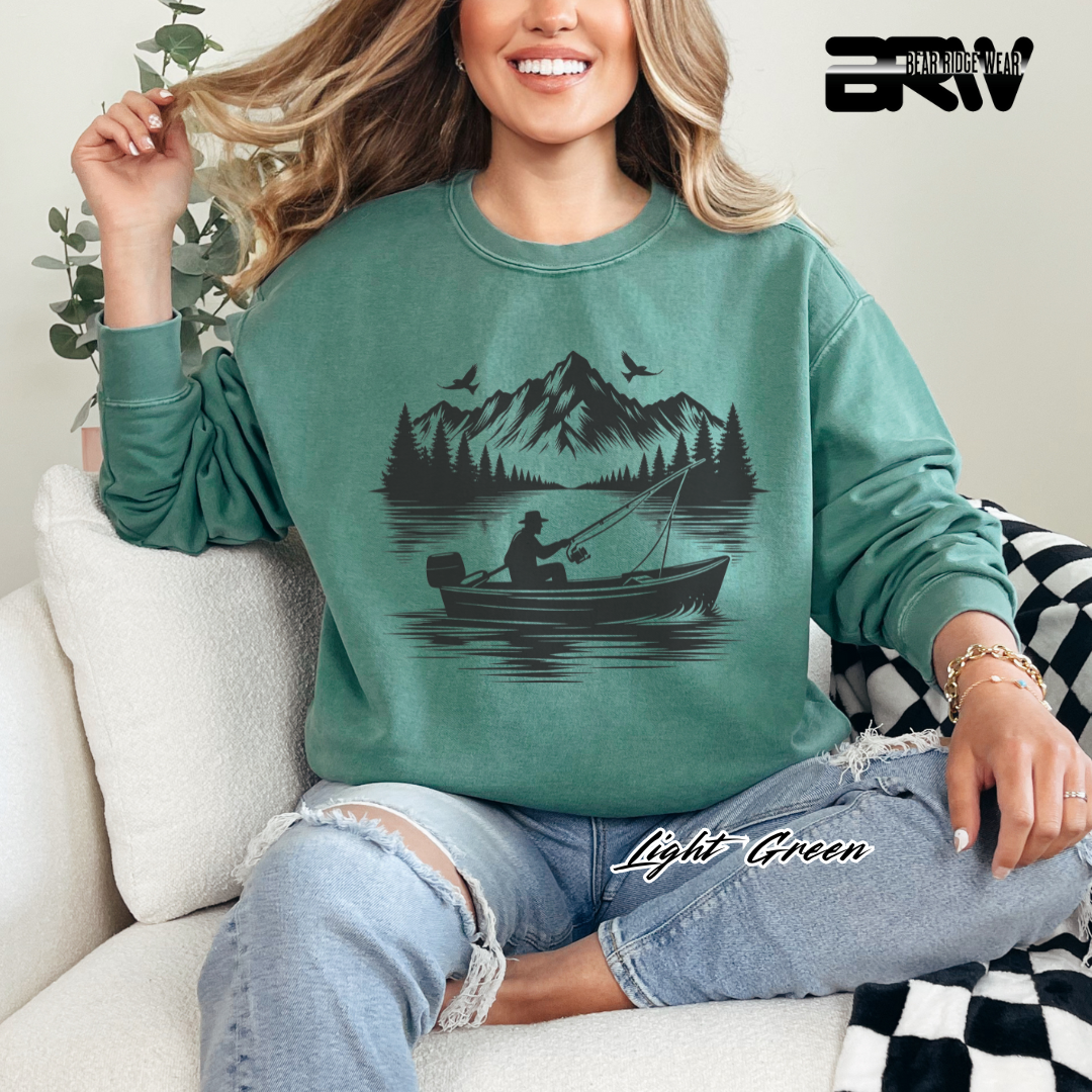 'Boat in the lake' Everyday Crewneck Sweatshirt