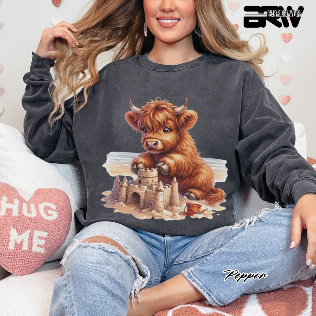 'Highland Cow-Sandcastle' Summer Long Sleeve Tee