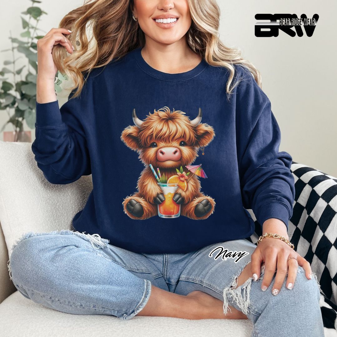 'Highland Cow-Tropical Drink' Summer Crewneck Sweatshirt