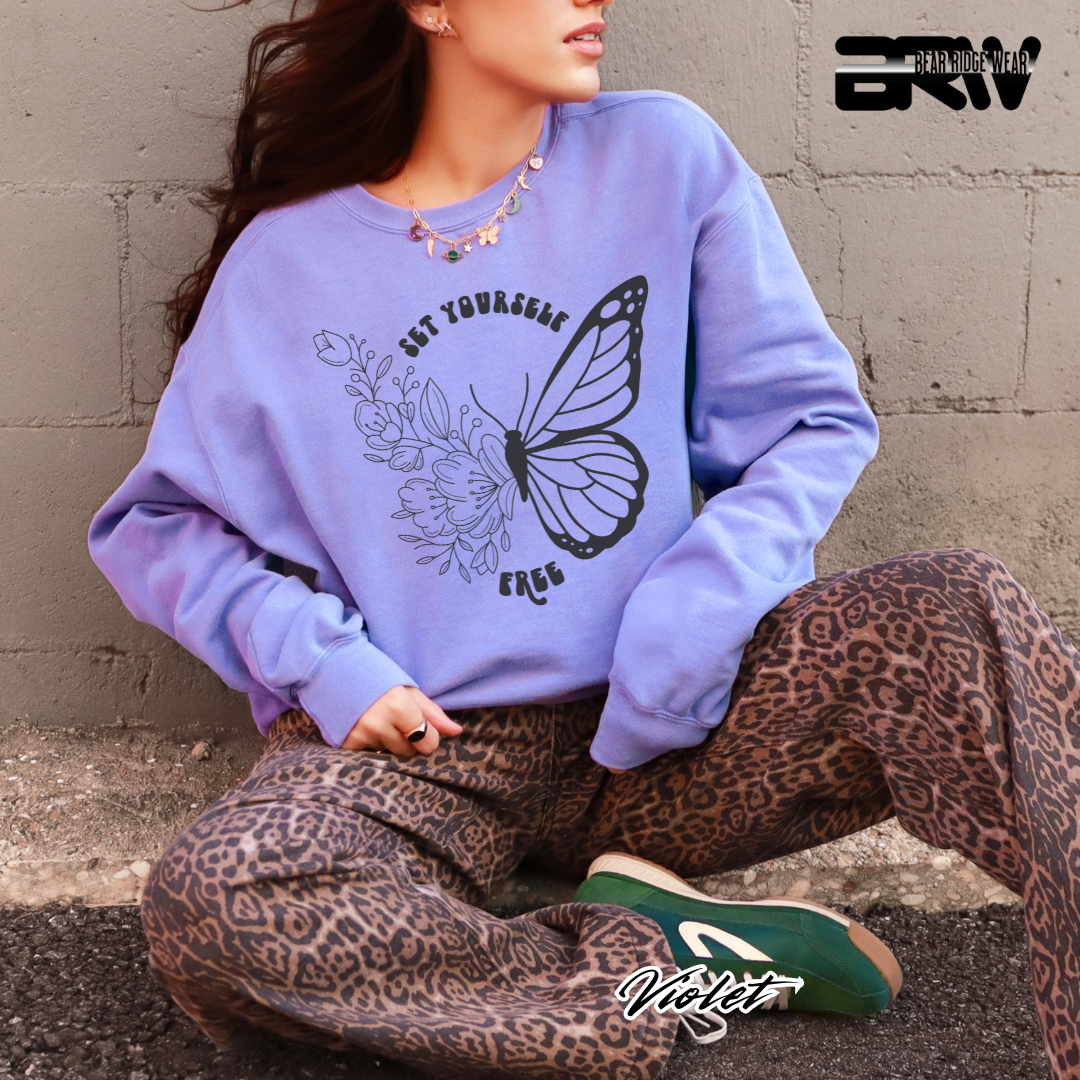 'Set Yourself Free' Crewneck Sweatshirt