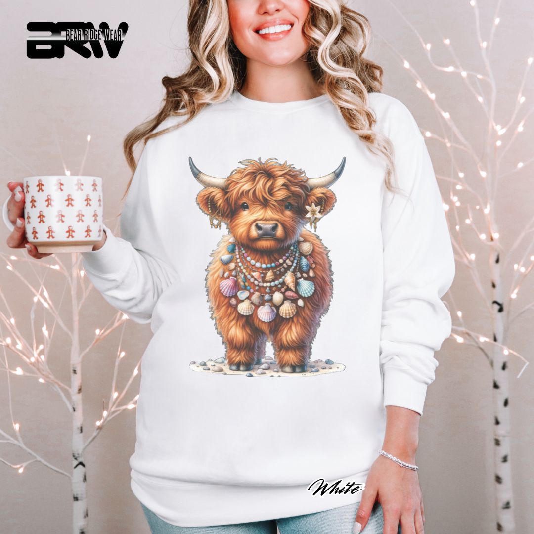 'Highland Cow-Tropical Drink' Summer Crewneck Sweatshirt