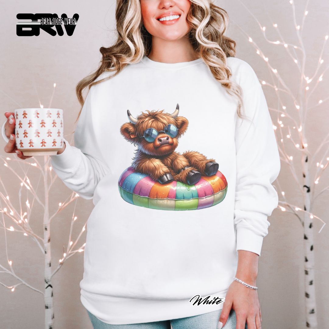 'Highland Cow-Float-Sunglasses' Summer Crewneck Sweatshirt