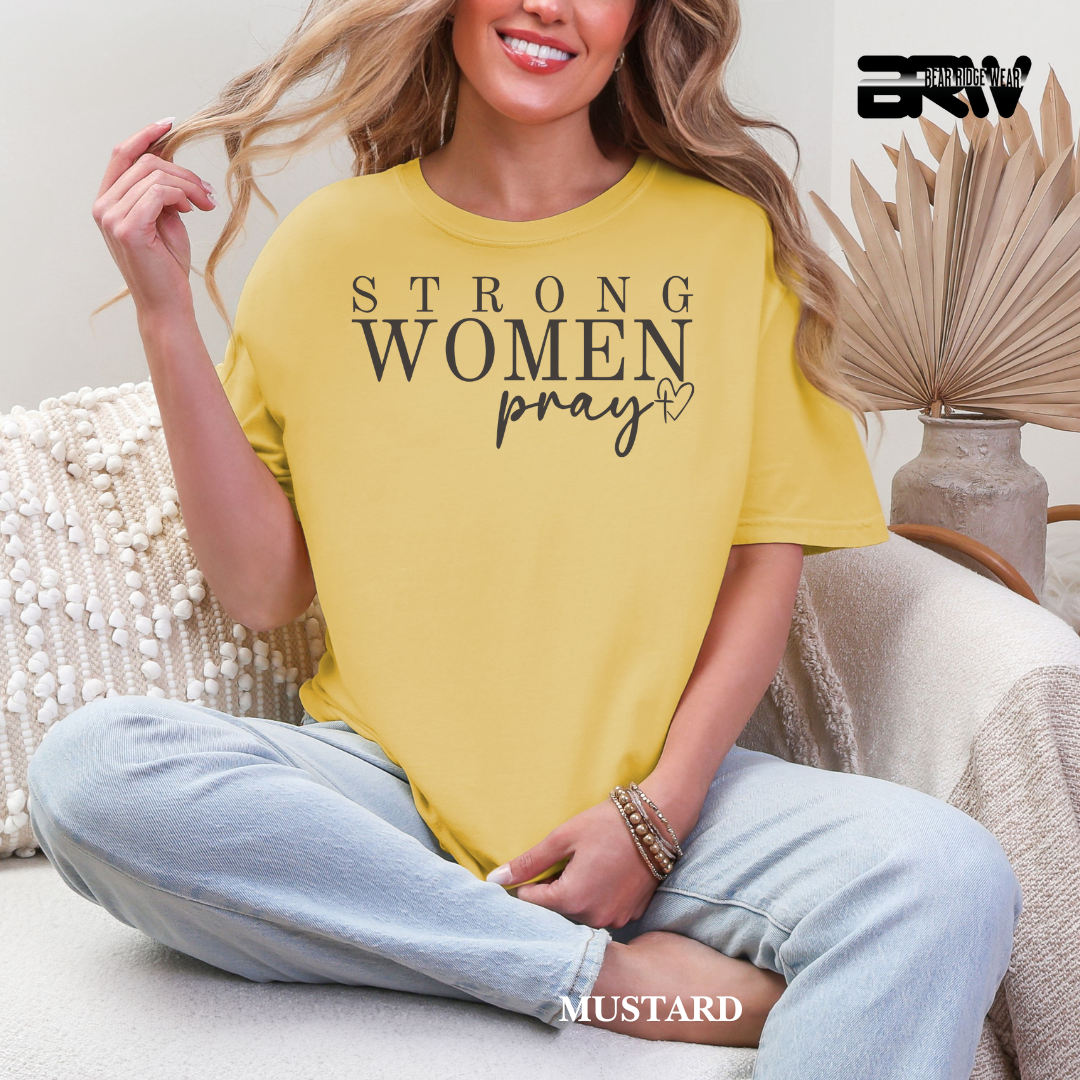 'Strong Women Pray' Faith Tee