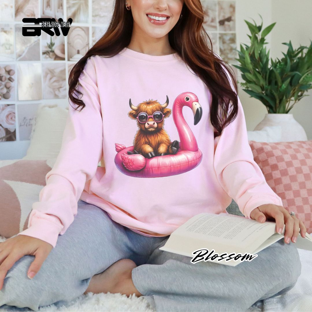 'Highland Cow Beach-Flamingo Float' Summer Long Sleeve Tee