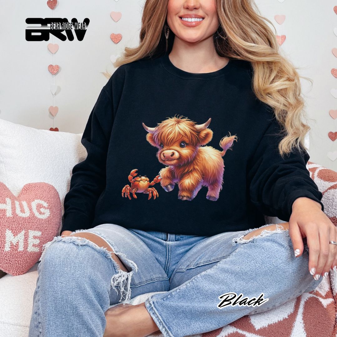 'Highland Cow-Crab' Summer Crewneck Sweatshirt