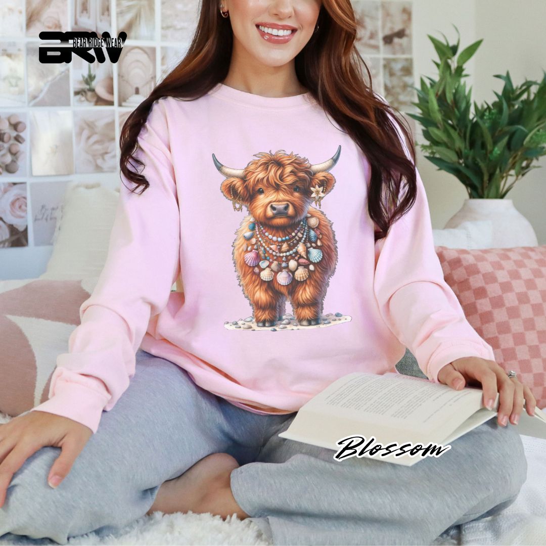 'Highland Cow-Lei Sea Shells' Summer Long Sleeve Tee