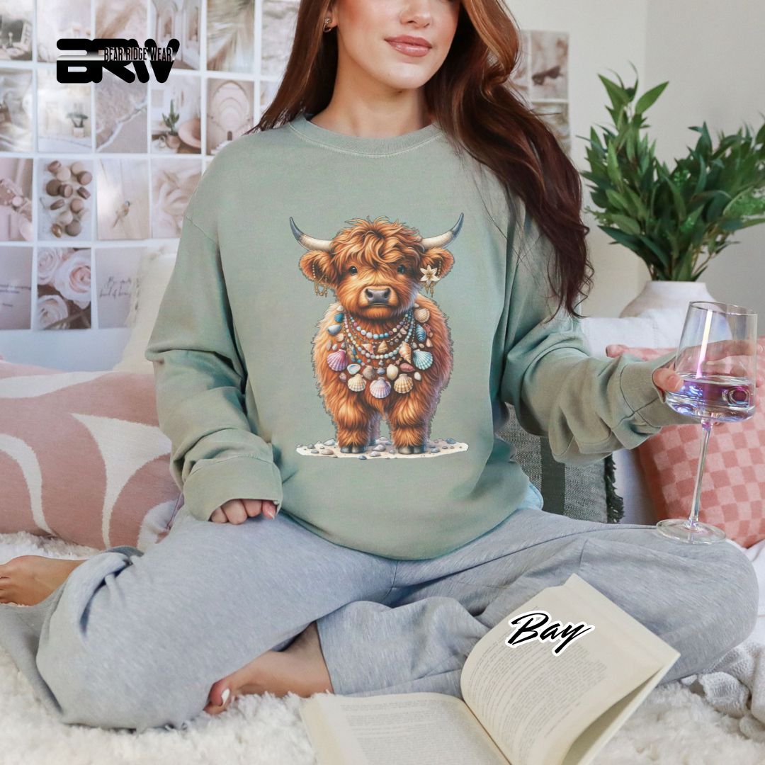 'Highland Cow-Lei Sea Shells' Summer Long Sleeve Tee