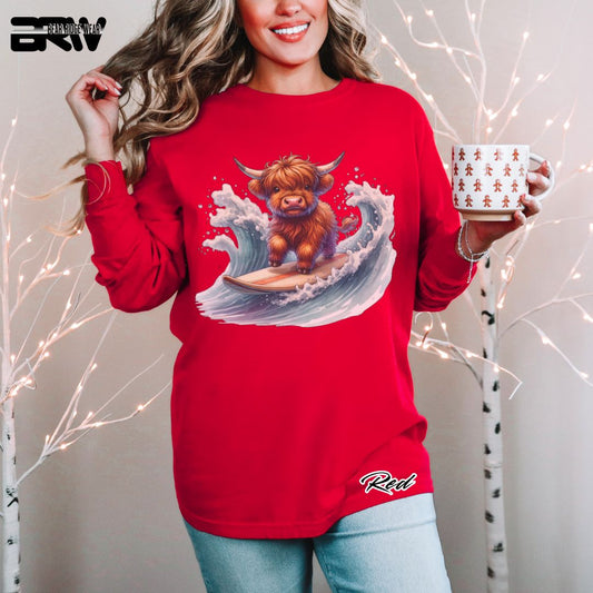 'Highland Cow- Surfing' Summer Long Sleeve Tee
