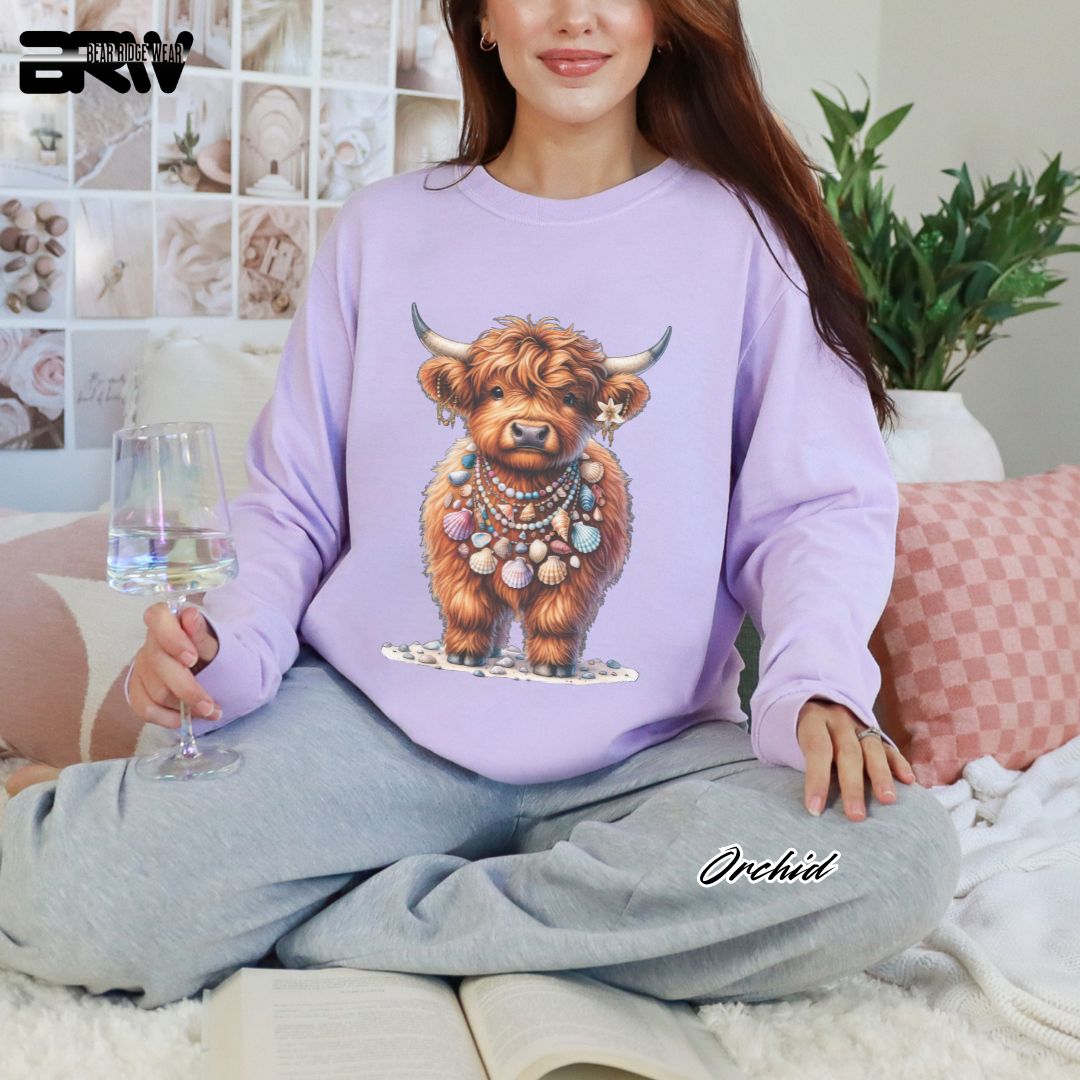 'Highland Cow-Lei Sea Shells' Summer Long Sleeve Tee