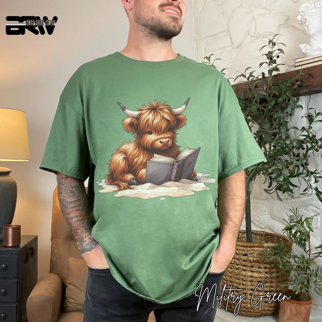 'Highland Cow-Beach-Book' Summer T- Shirt