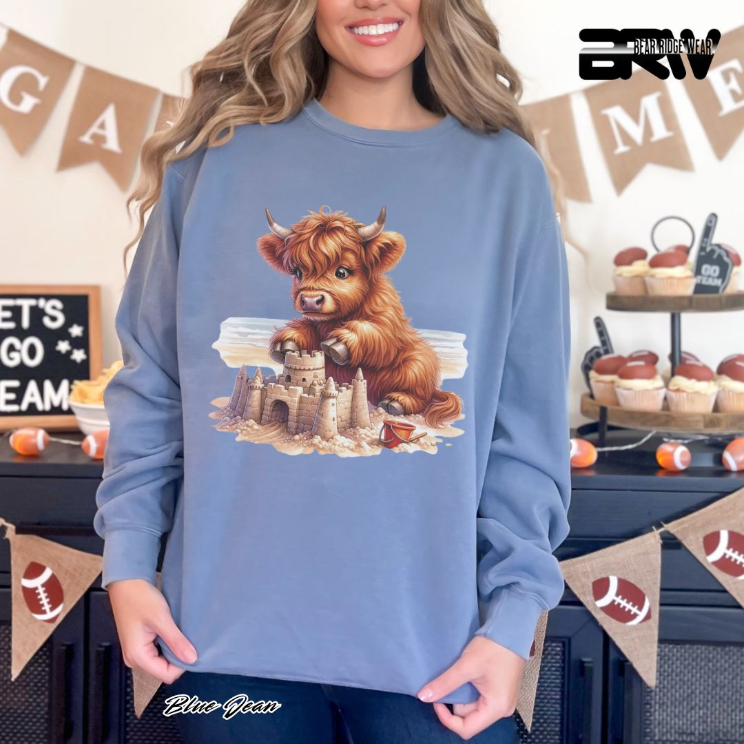 'Highland Cow-Sandcastle' Summer Long Sleeve Tee