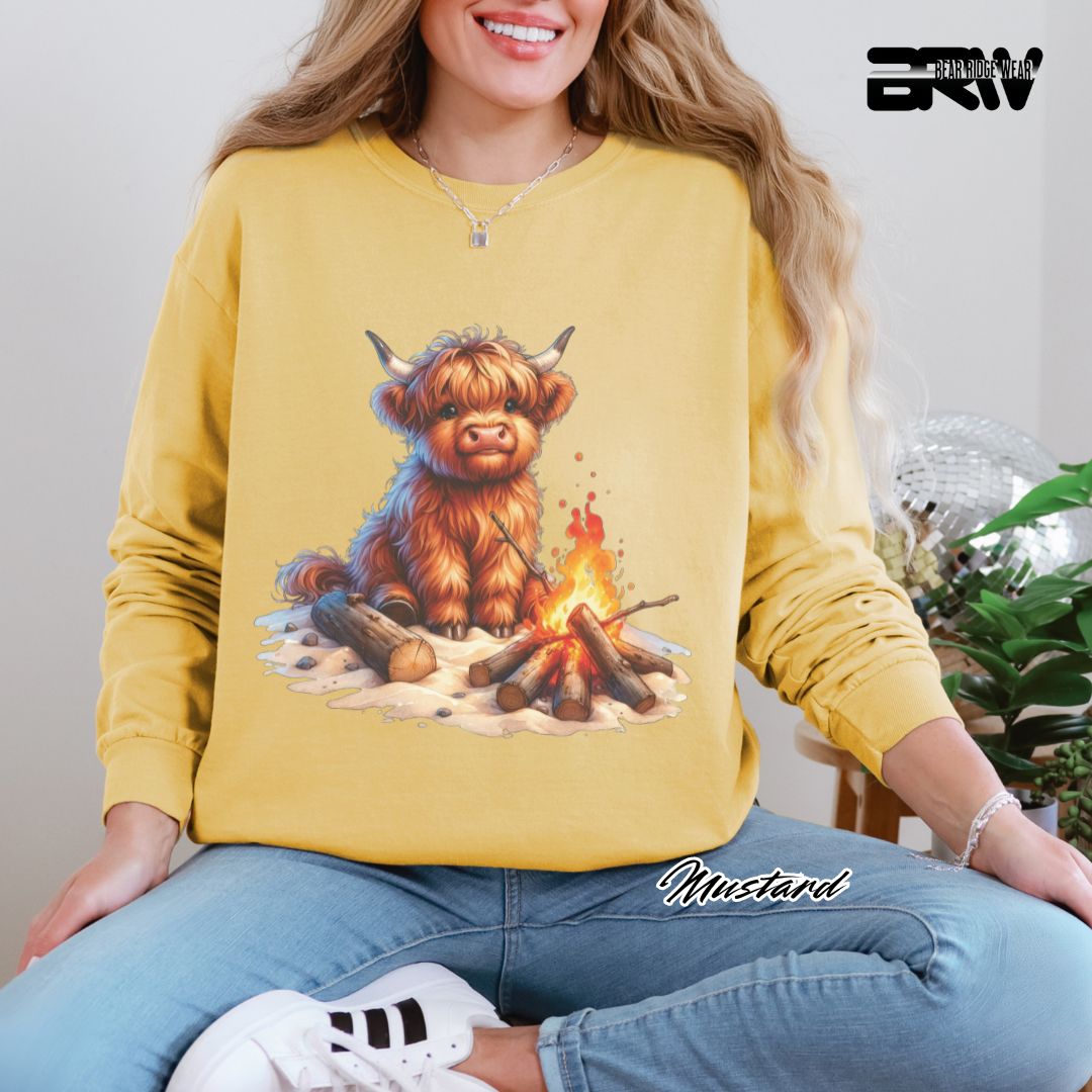 'Highland Cow Beach-Bonfire' Summer Long Sleeve Tee