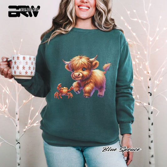 'Highland Cow-Crab' Summer Crewneck Sweatshirt