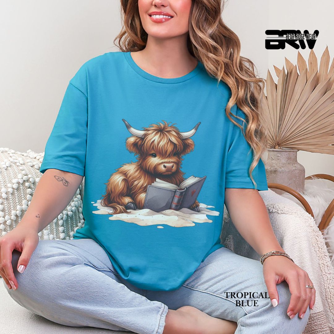 'Highland Cow-Beach-Book' 3 Summer Tee