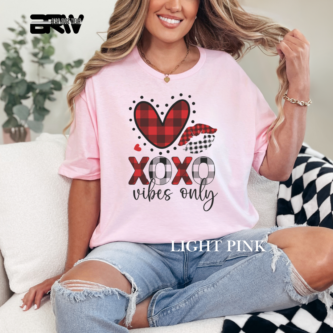 'Xoxo Vibes Only' Tee