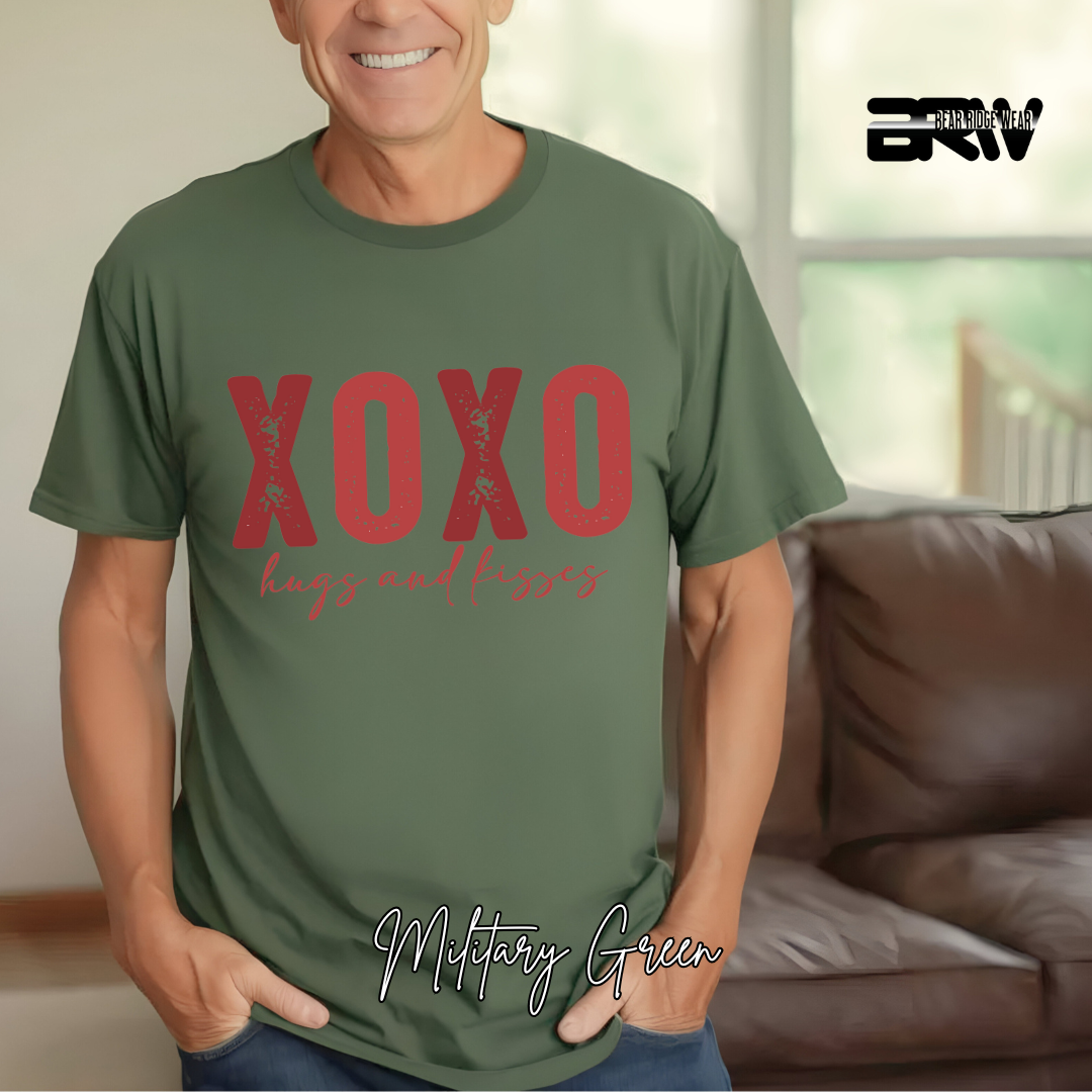 ‘Xoxo Hugs and Kisses’  T- Shirt