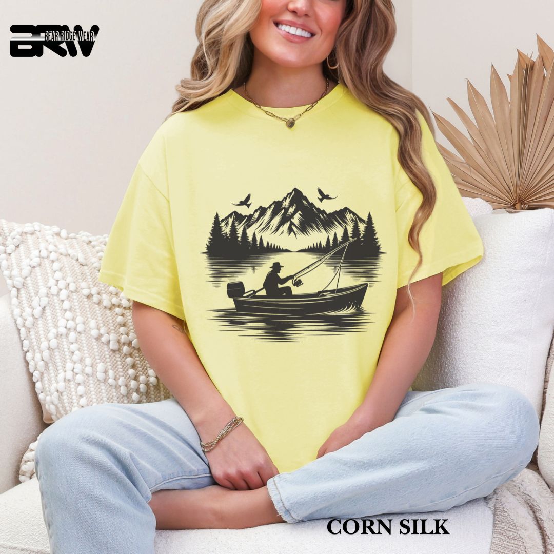 'Boat In The Lake' Everyday Tee