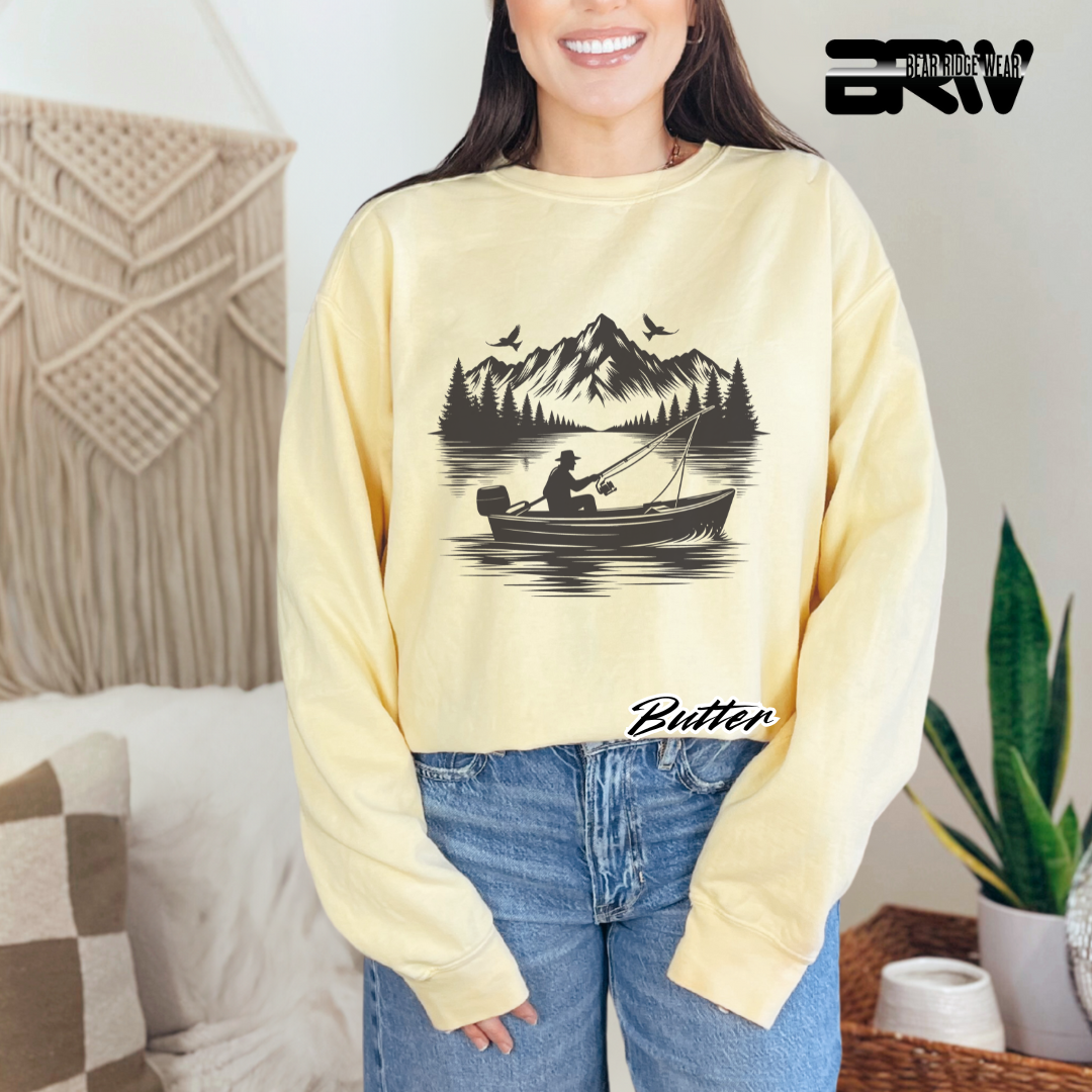 'Boat in the lake' Everyday Crewneck Sweatshirt