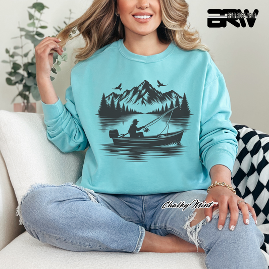 'Boat in the lake' Everyday Crewneck Sweatshirt