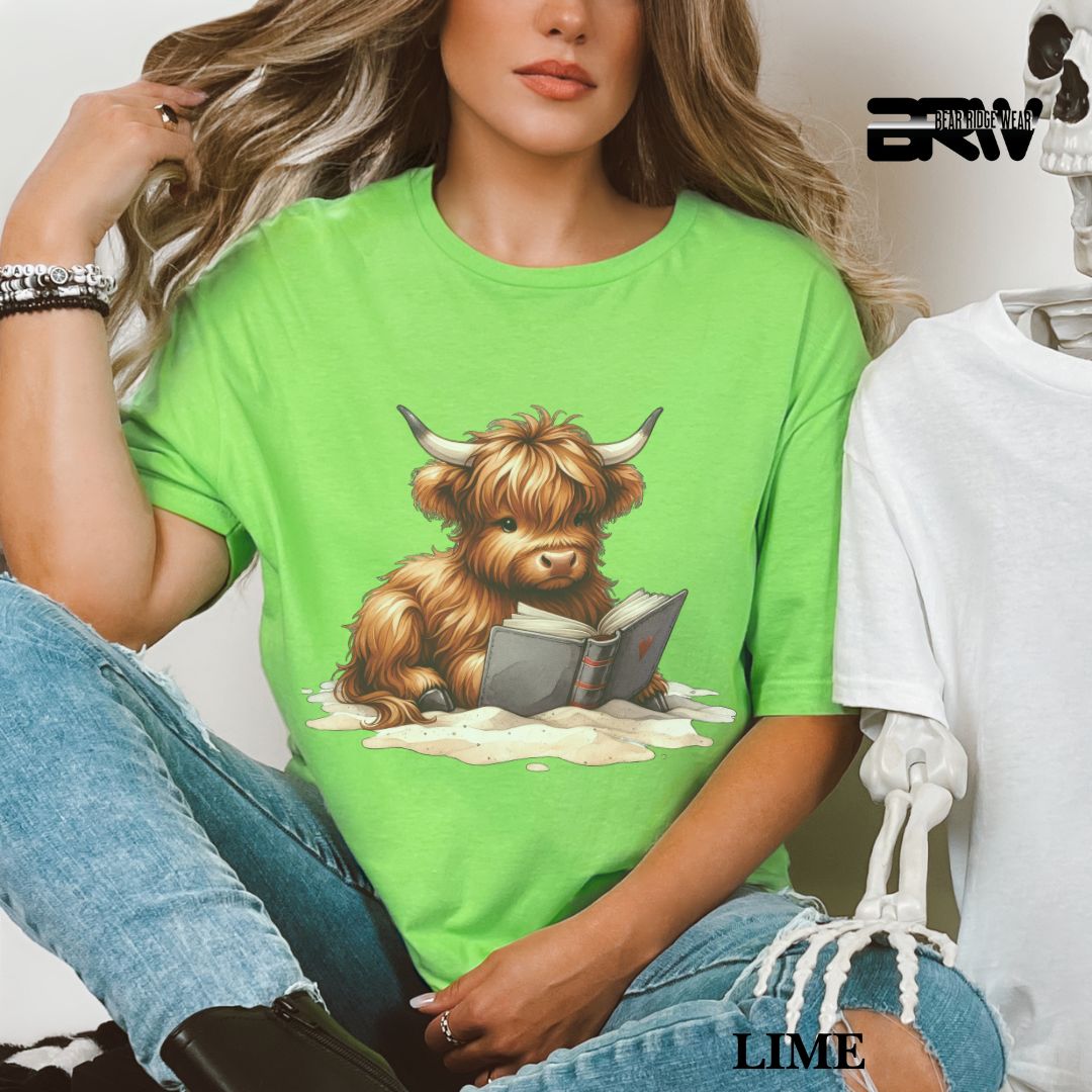 'Highland Cow-Beach-Book'  Summer Tee