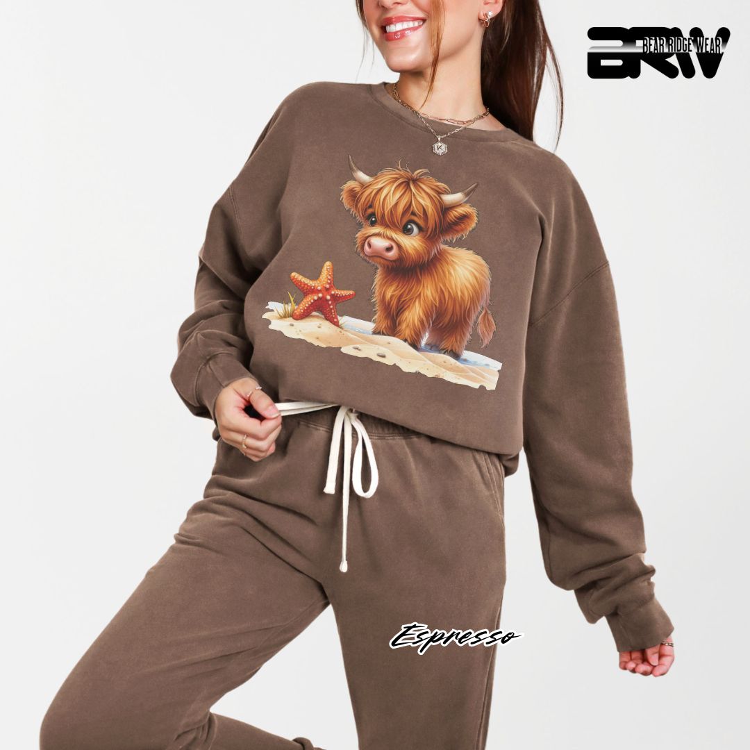 'Highland Cow-Starfish' Summer Crewneck Sweatshirt