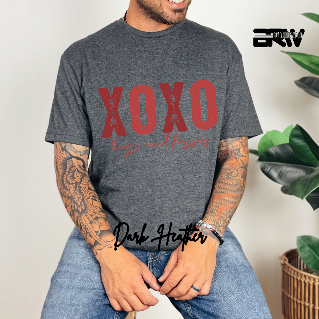 ‘Xoxo Hugs and Kisses’  T- Shirt