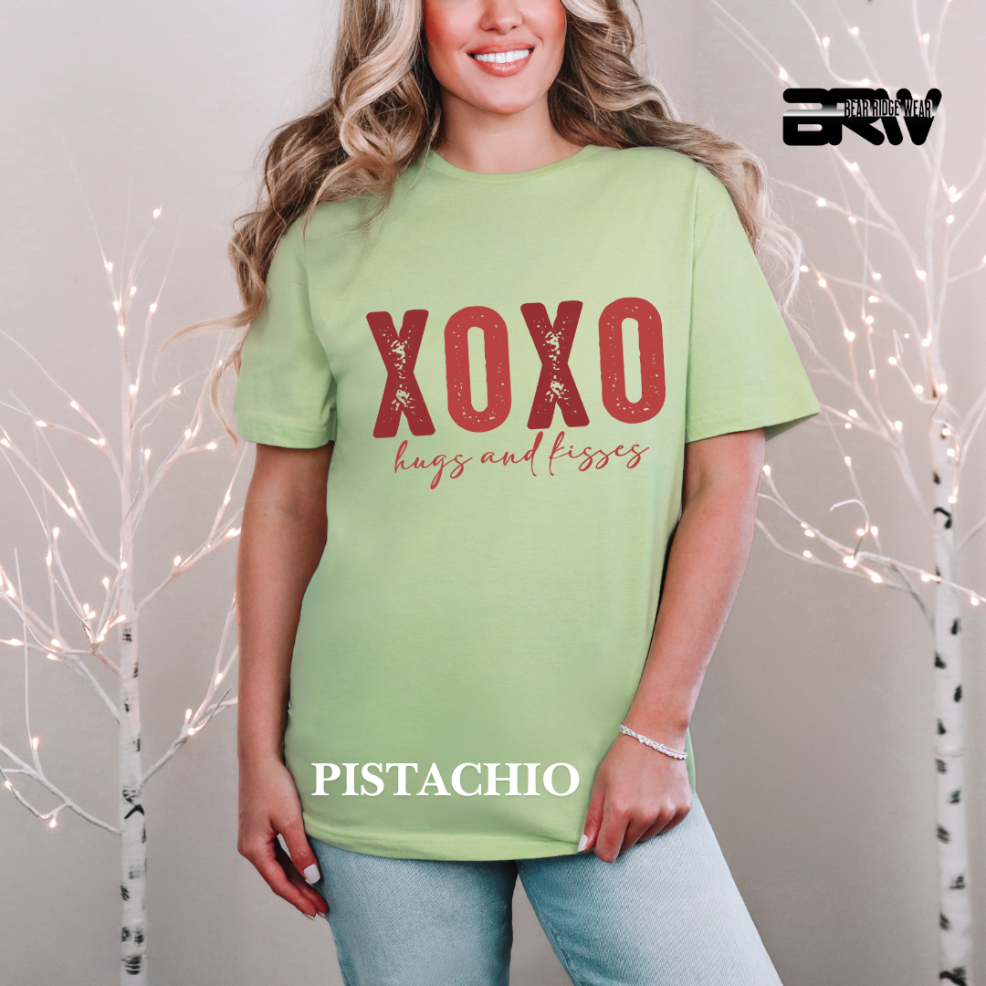 ‘Xoxo Hugs and Kisses’ Tee