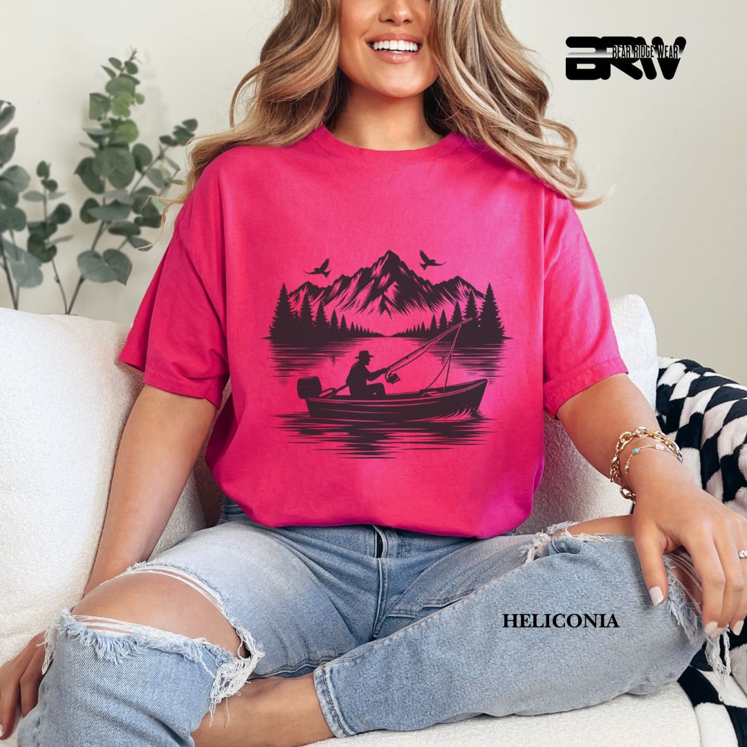 'Boat In The Lake' Everyday Tee