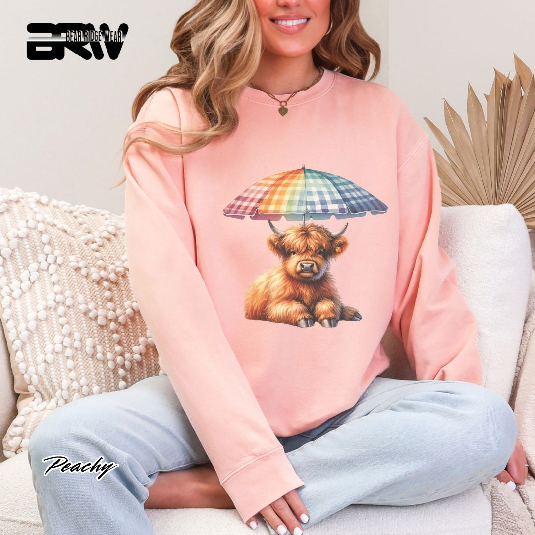 'Highland Cow-Umbrella' Summer Crewneck Sweatshirt