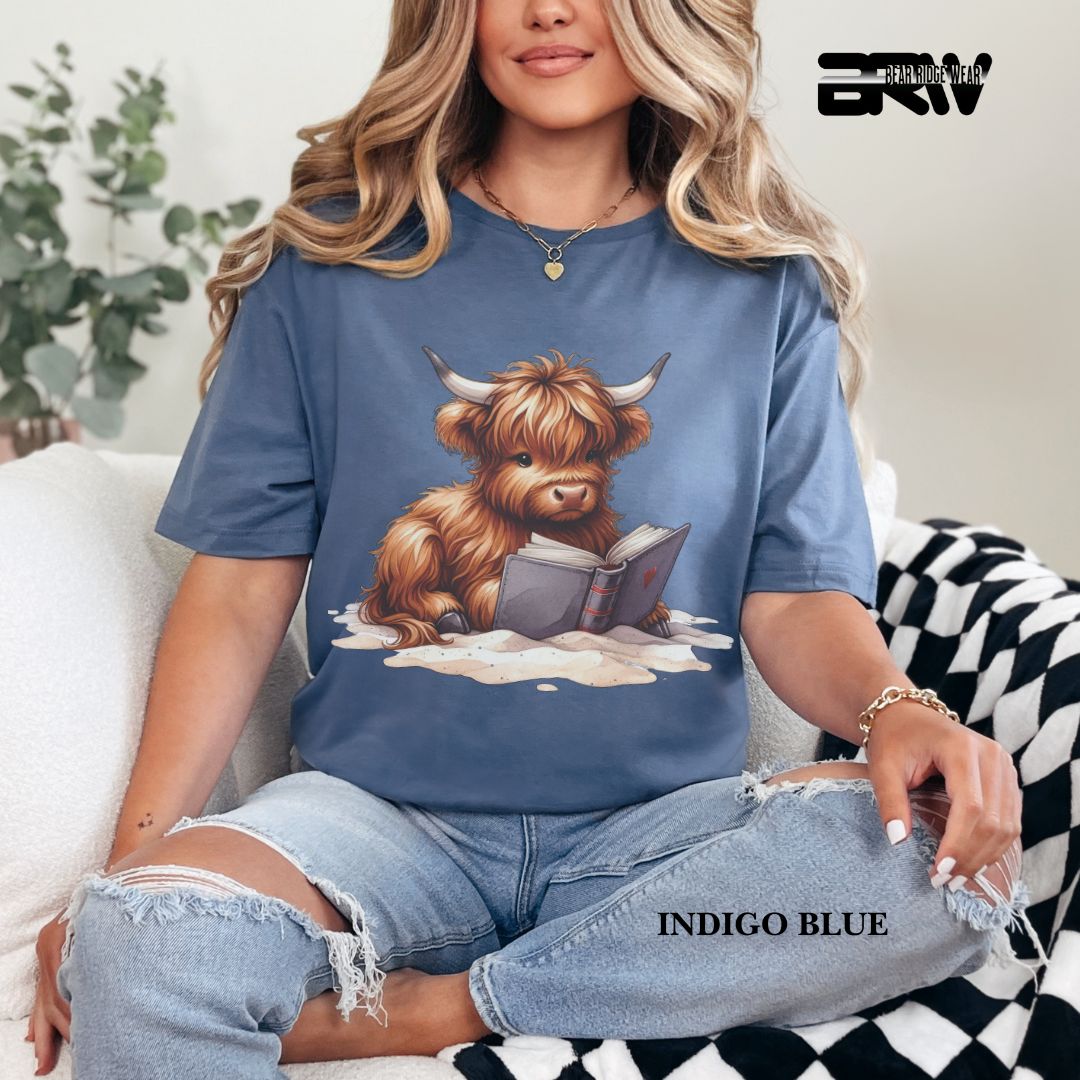 'Highland Cow-Beach-Book' 3 Summer Tee