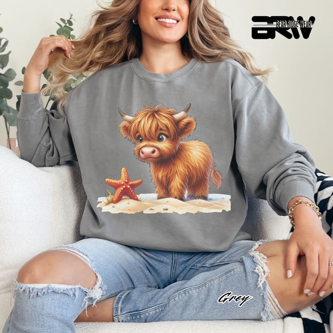 'Highland Cow-Starfish' Summer Crewneck Sweatshirt
